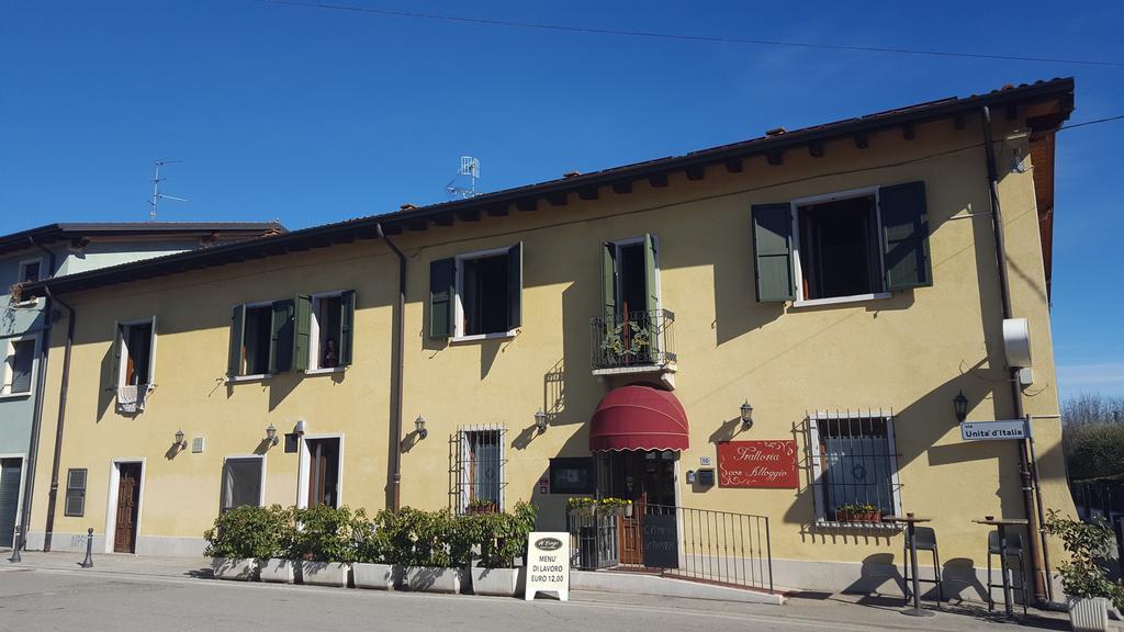 Al Borgo Alloggi 代森扎诺-德尔加达 外观 照片